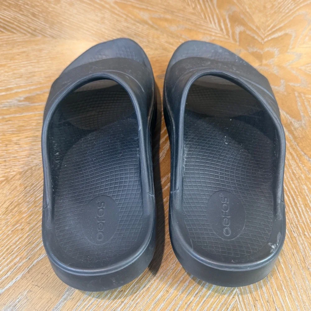 OOFOS see photos